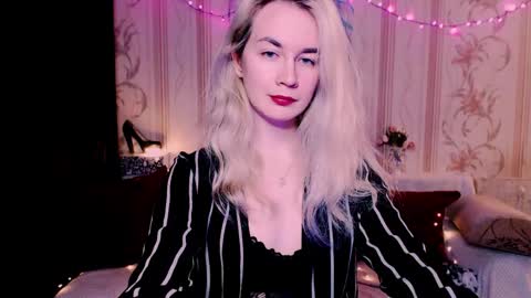 Carin online show from April 21, 6:12 pm