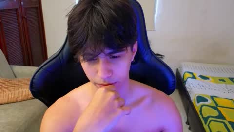 carl_dixon online show from November 3, 7:48 pm