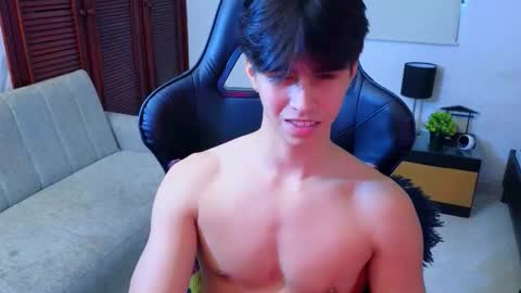 carl_dixon online show from November 6, 9:05 pm