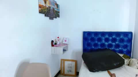 Carla online show from February 25, 5:47 pm