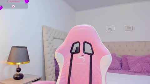 carla perez    5pm  1 am online show from October 3, 12:51 am