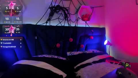 carla online show from October 31, 6:47 am