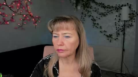 Snapshot of carla_vogue chatting on December 2, 9:58 am Carla Vogue online show from December 2, 9:58 am