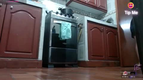 carlajames_1 online show from February 12, 12:27 am