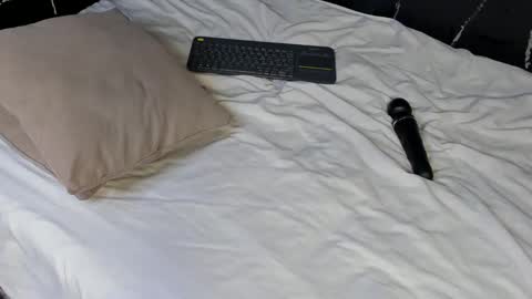 carlamarrinson online show from March 10, 9:10 am