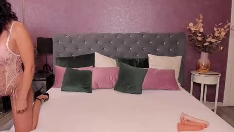 carlareys online show from October 1, 4:29 am