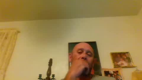 Snapshot of carldhammers chatting on October 12, 2:10 am carldhammers online show from October 12, 2:10 am