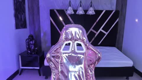 Snapshot of carlie_mayer chatting on February 8, 4:03 am CARLYE online show from February 8, 4:03 am