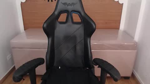 Snapshot of carlie_mayer chatting on November 27, 3:47 pm CARLYE online show from November 27, 3:47 pm