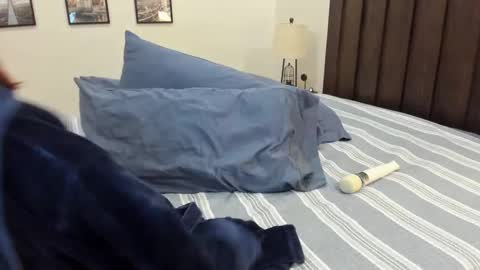 Carlie online show from December 2, 5:48 am