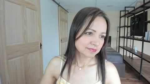 Snapshot of carlin1511 chatting on September 24, 6:33 pm carlin1511 online show from September 24, 6:33 pm