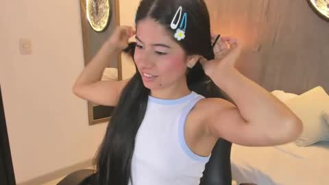 C A R L I N A online show from April 16, 9:50 pm