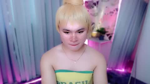 Snapshot of carlo_bigcock69 chatting on September 21, 2:35 am carlo_bigcock69 online show from September 21, 2:35 am