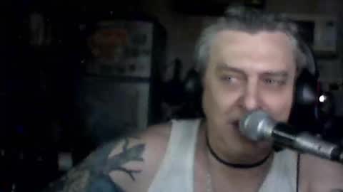 carlos712009 online show from April 23, 6:14 am