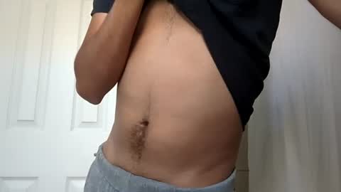 Snapshot of carlos_live_ chatting on August 3, 9:51 pm carlos_live_ online show from August 3, 9:51 pm