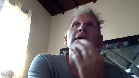 CarlosBangsYeidy online show from August 2, 9:02 pm