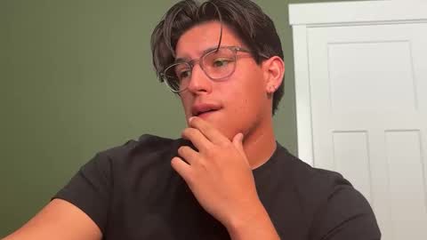 carlosjosecb2 online show from November 18, 6:34 pm