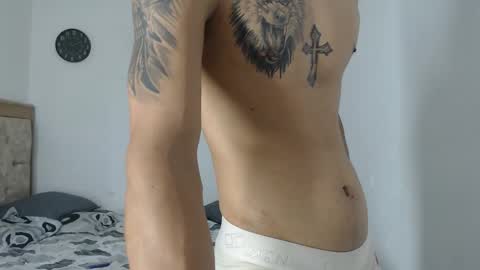 Snapshot of carlossmi01 chatting on October 8, 7:33 pm carlossmi01 online show from October 8, 7:33 pm