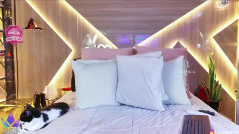 Carla Carla  I am sensual goddes and i was born for loveworshipping and enjoyment. online show from April 20, 3:37 pm