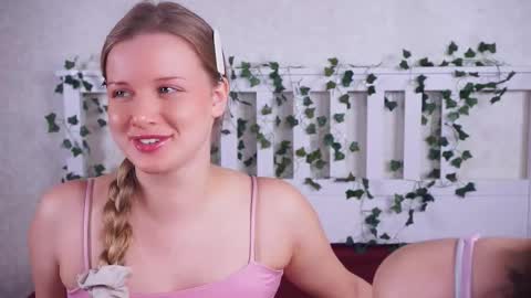 Jessie and Lika   online show from March 5, 7:26 am