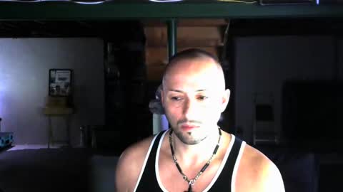 Snapshot of carltun1974 chatting on December 6, 8:26 am Carl online show from December 6, 8:26 am