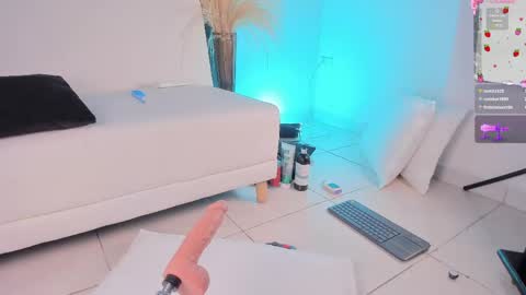 Snapshot of carly__lopez chatting on May 27, 1:57 am carly__lopez online show from May 27, 1:57 am