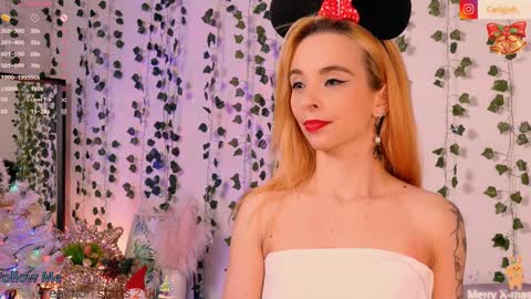 Snapshot of carlymilton chatting on December 31, 12:11 am Carly online show from December 31, 12:11 am