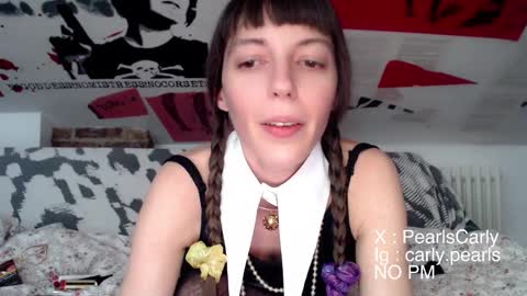 Carly Pearls online show from March 25, 5:35 am