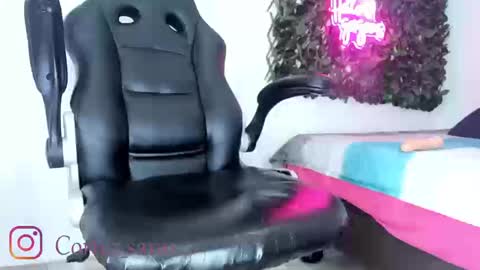 Snapshot of carmenn_leonn chatting on September 9, 2:16 pm Sara Cortez online show from September 9, 2:16 pm