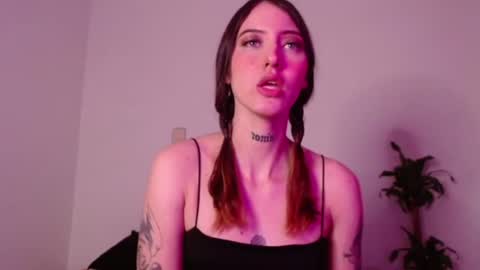 carmennrusso online show from November 28, 9:28 pm