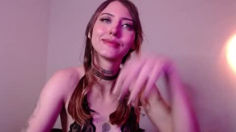 carmennrusso online show from February 21, 1:39 am