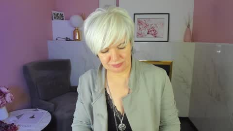 Carmen online show from February 6, 1:16 am