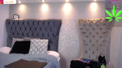 Caro Fisher online show from April 20, 1:03 pm