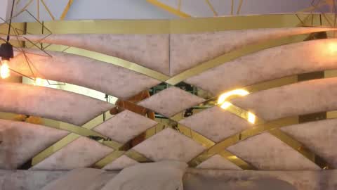 caro_giraldo_ online show from October 29, 11:23 am