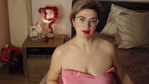 CaroJhones online show from January 23, 5:45 am