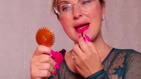 CaroJhones online show from September 23, 5:10 am