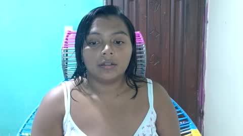 Snapshot of carol_lil1 chatting on July 9, 2:04 am carol_lil1 online show from July 9, 2:04 am