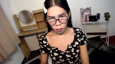 Carolina online show from December 11, 12:54 am