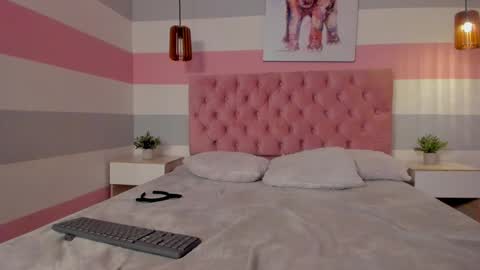 Snapshot of carol_pinter chatting on December 30, 9:50 pm Carol  online show from December 30, 9:50 pm