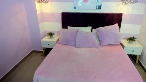 Snapshot of carol_pinter chatting on March 8, 3:13 pm Carol  online show from March 8, 3:13 pm