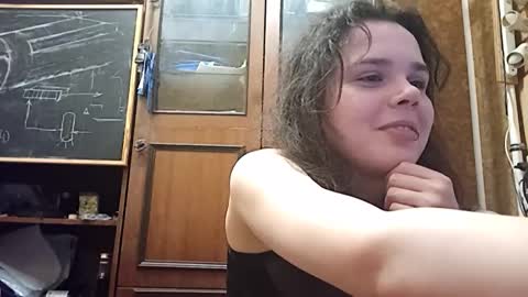 Snapshot of carolannheintz chatting on November 3, 10:10 pm Rosa online show from November 3, 10:10 pm