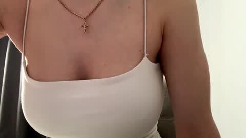 Lisa online show from April 2, 8:12 am