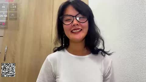 Kim online show from November 28, 1:03 pm