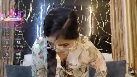 CAROLINA  online show from April 18, 11:05 pm