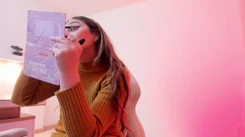 Snapshot of carolina_hernandez22 chatting on November 19, 1:11 pm Carolina online show from November 19, 1:11 pm