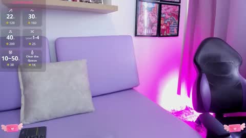 Carolina  online show from October 23, 8:18 pm