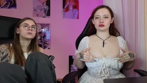 Snapshot of carolina_winter chatting on December 7, 9:11 pm Mira online show from December 7, 9:11 pm