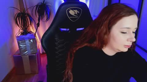 Snapshot of carolina_winter chatting on December 21, 6:09 am Mira online show from December 21, 6:09 am