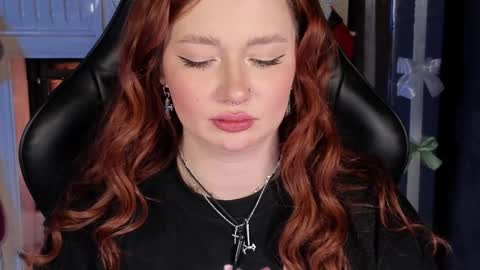 Snapshot of carolina_winter chatting on December 30, 11:37 am Mira online show from December 30, 11:37 am