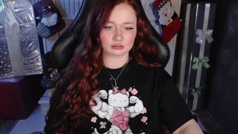 Snapshot of carolina_winter chatting on December 31, 11:42 am Mira online show from December 31, 11:42 am